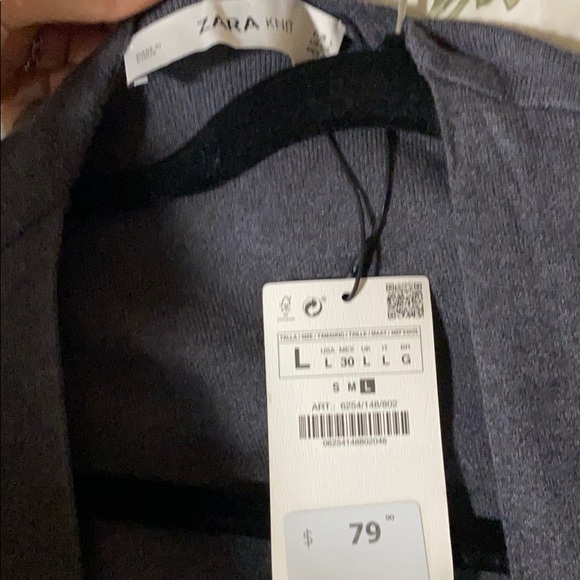 Cardigan - Picture 2 of 4